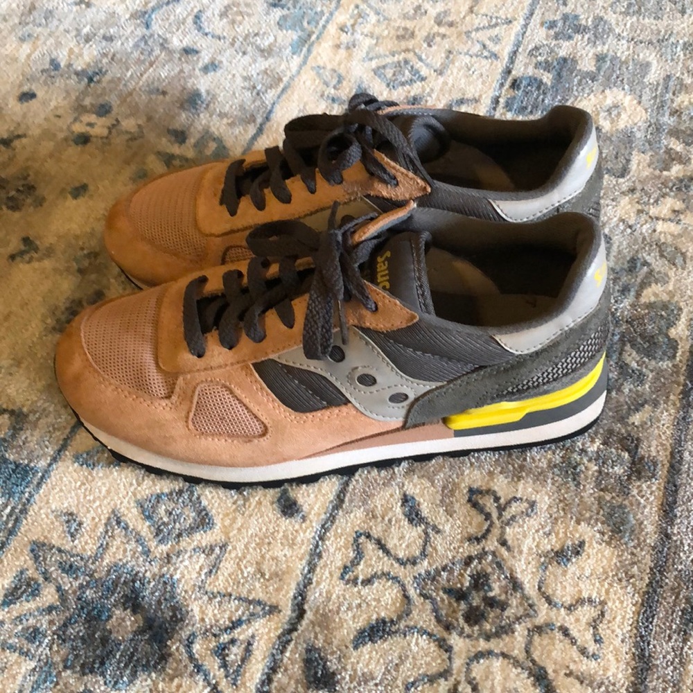Saucony Shadow